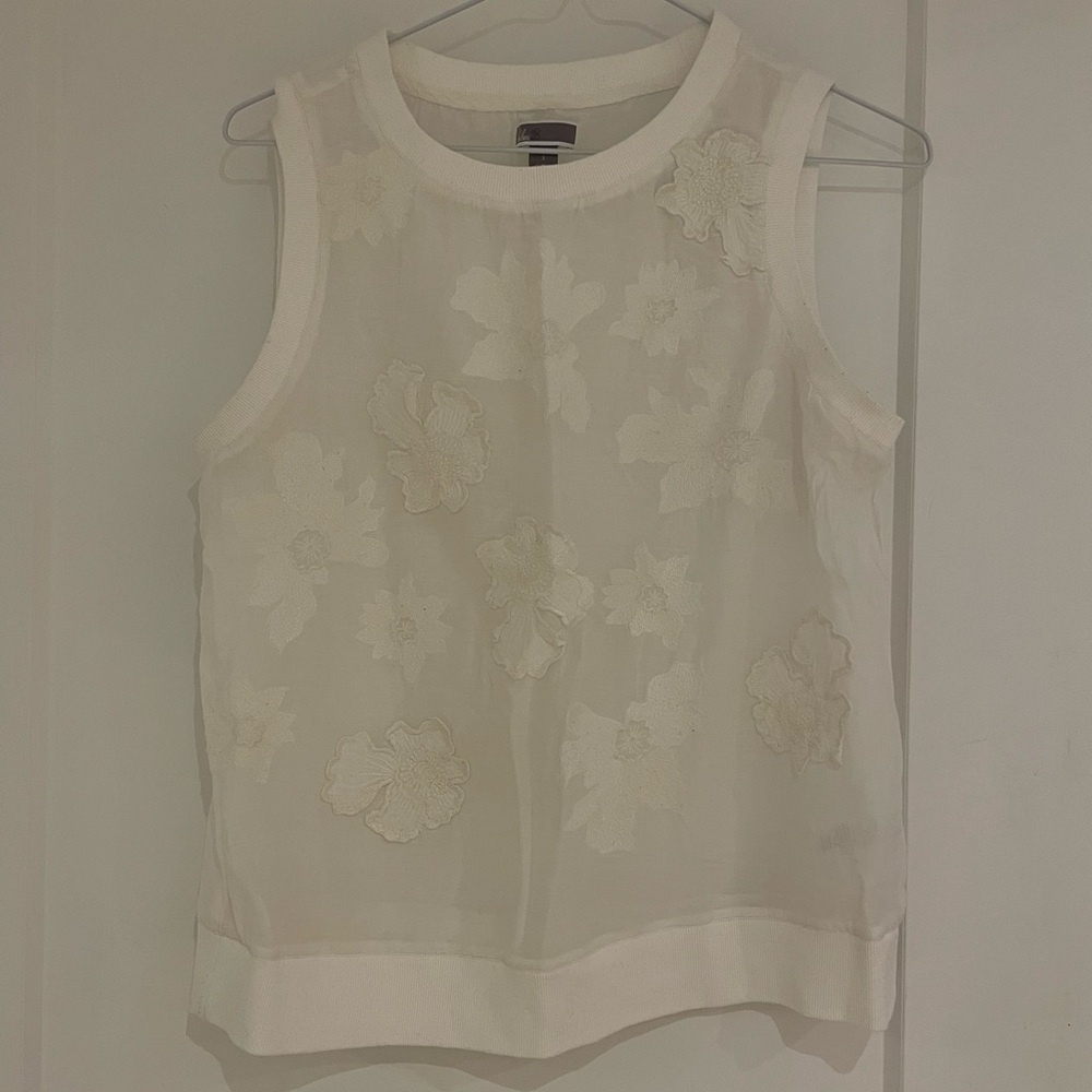 Chelsea28 - Sheer Ivory Floral Appliqué Sleeveless Shirt (size: S)
